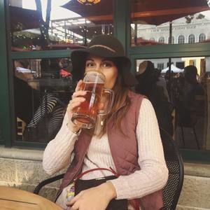 Meet your Posher, Alayna